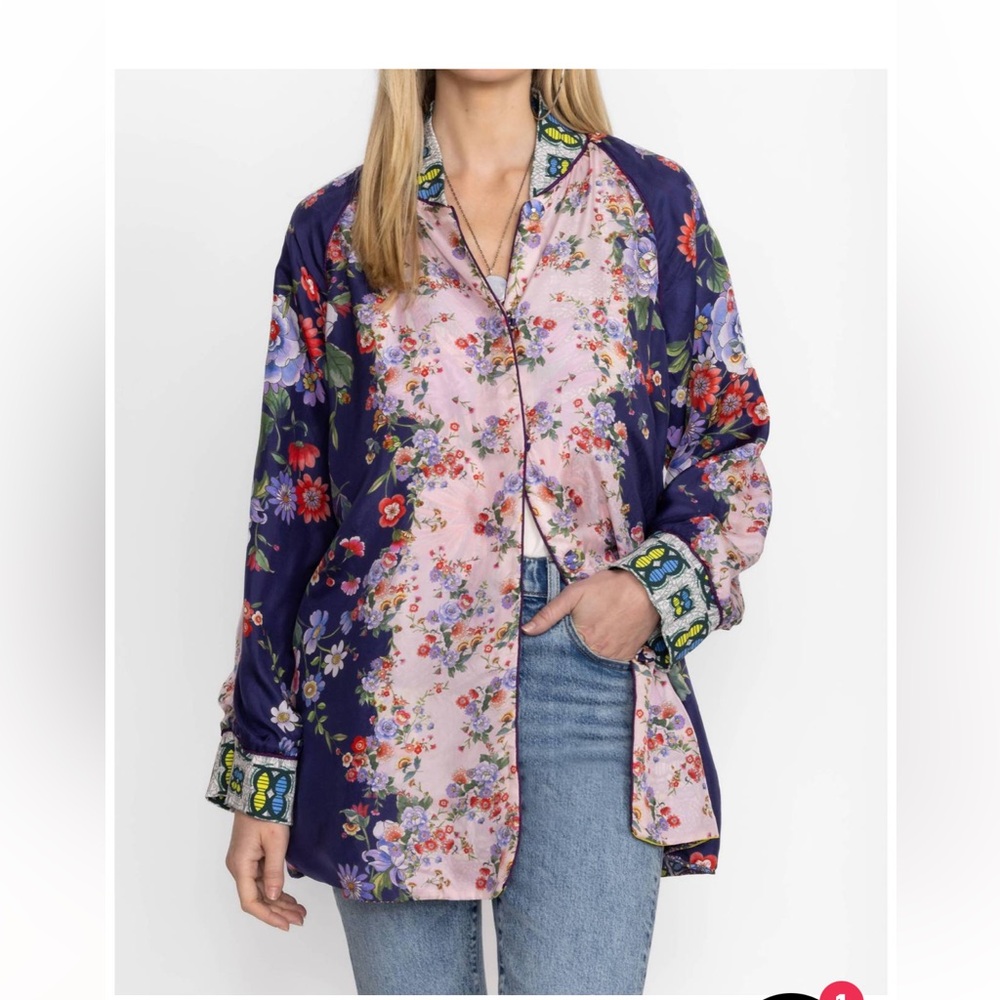 Johnny was kimono